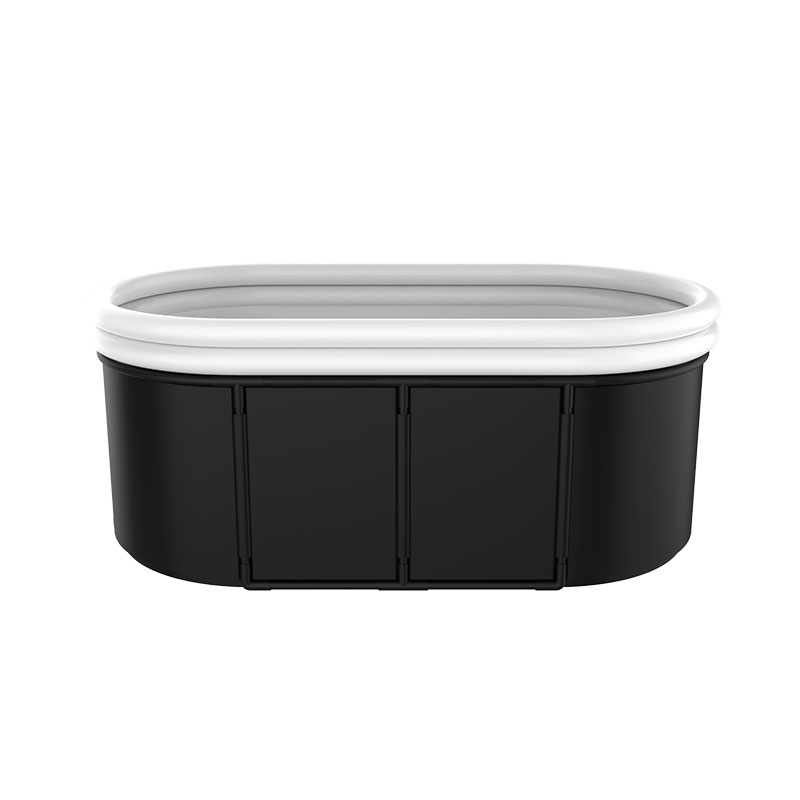 How Does a Large Cold Bath Pool Enhance Recovery and Performance?